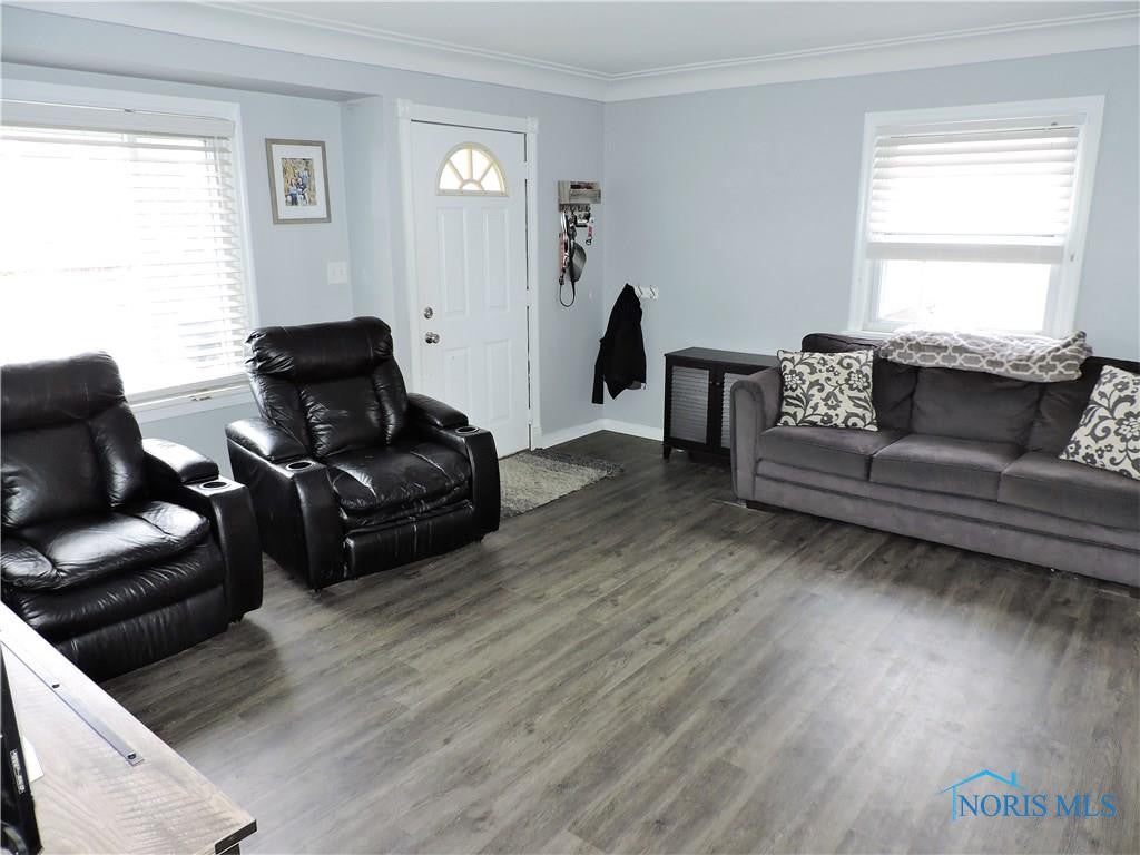 916 Waybridge Road Toledo, OH 43612 - Photo 3 of 17 Gallery Image 3