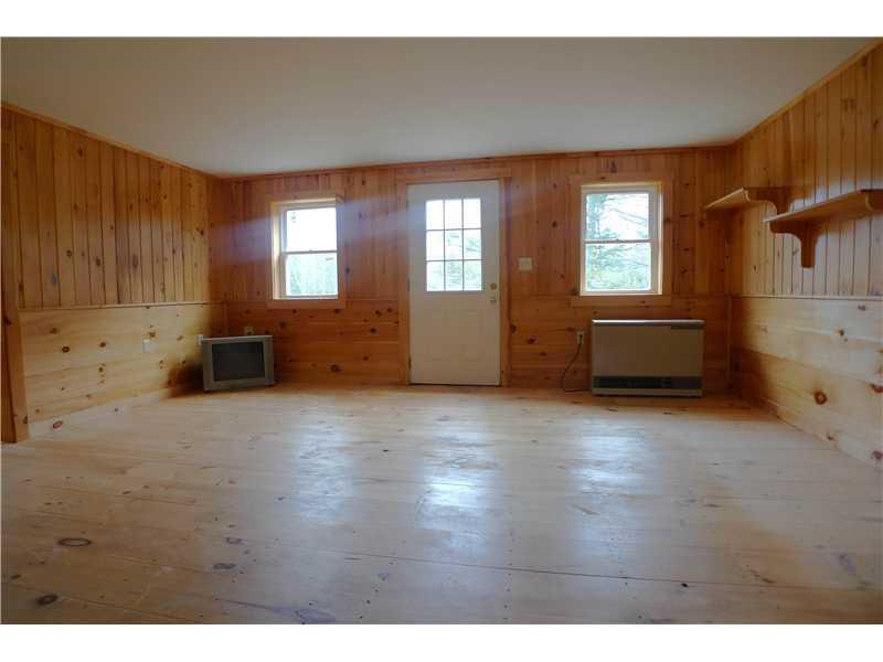 918 Boothbay Road Edgecomb, ME 04556 - Photo 5 of 16 Living Room.