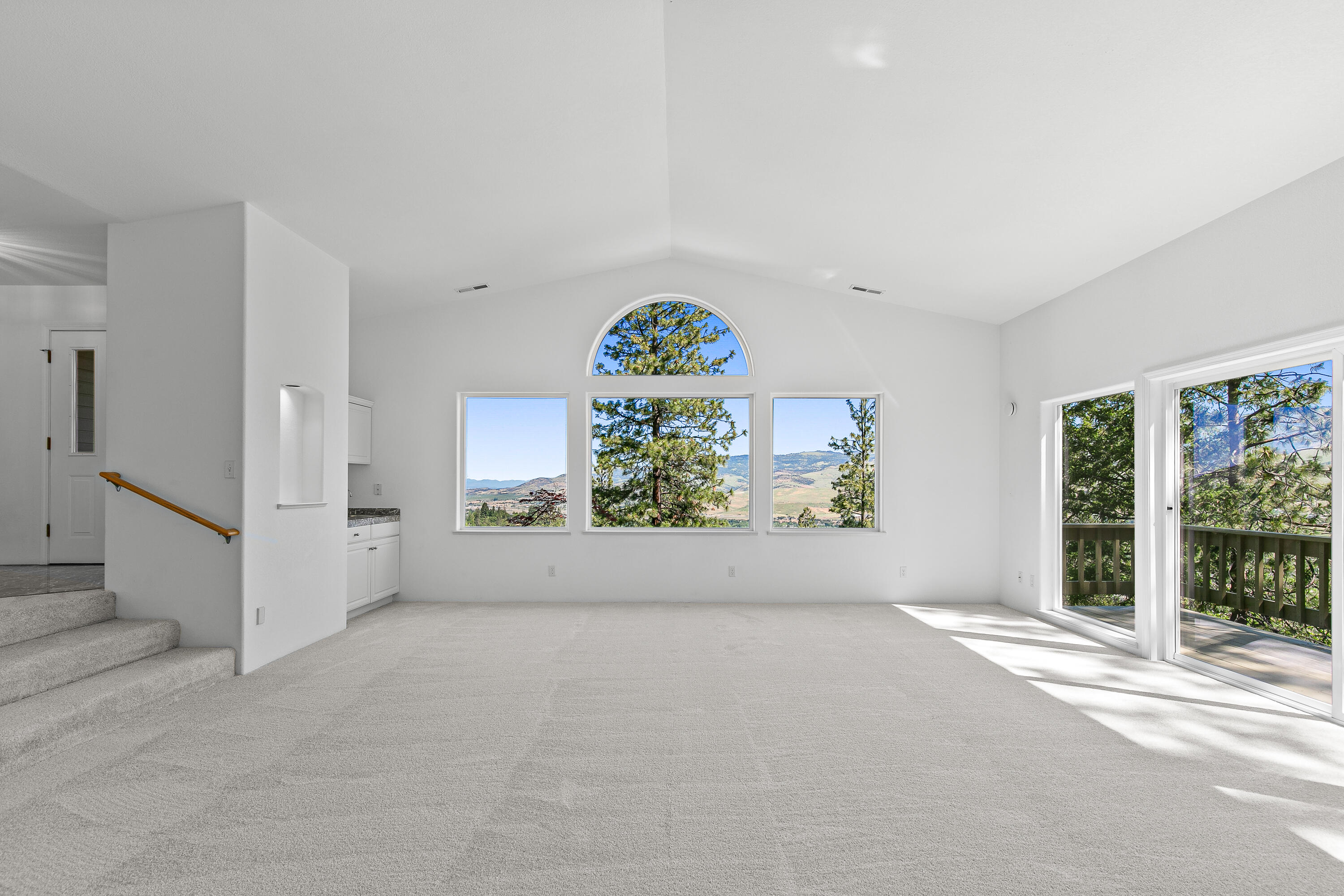 462 Waterline Road Ashland, OR 97520 - Photo 12 of 36 462 Waterline Road, Ashland, OR 97520