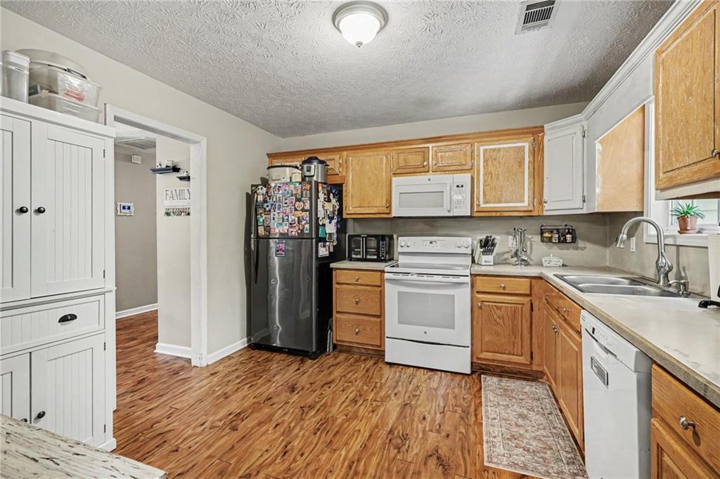 2364 West H Hayes Road Jefferson, GA 30549 - Photo 7 of 29