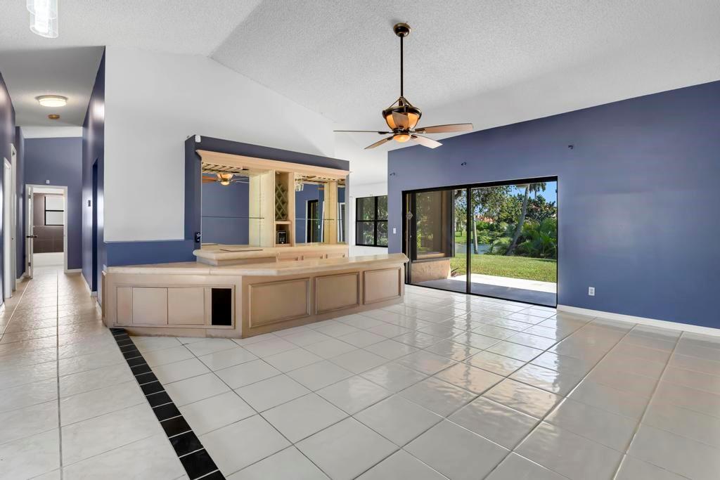 5720 West Waterford Drive Davie, FL 33331 - Photo 8 of 25 a view of lobby with furniture and chandelier