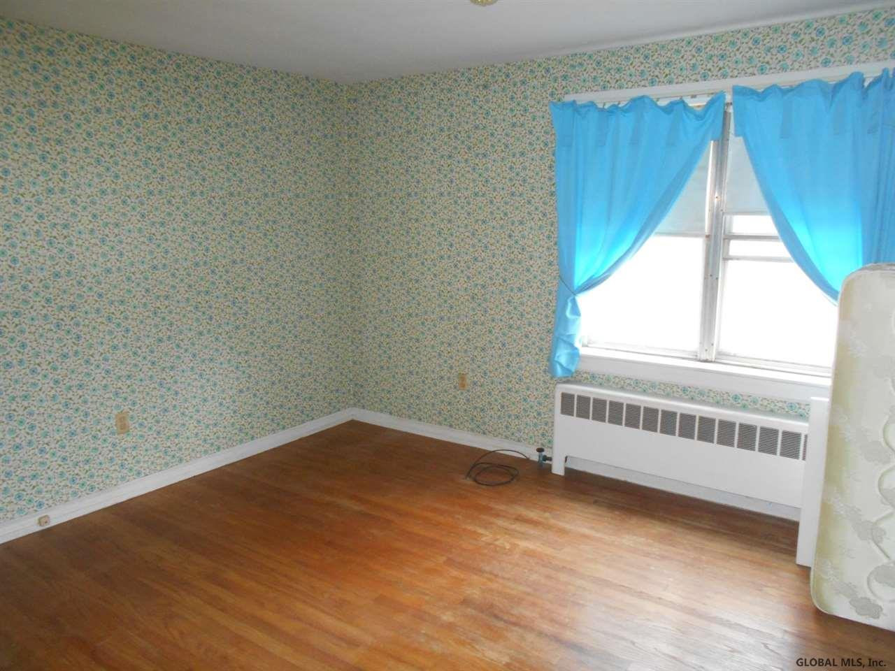 131 Spring Road Glenville, NY 12302 - Photo 4 of 17 Photo 4