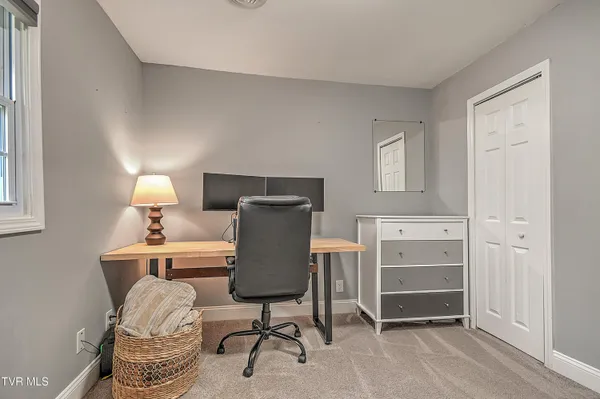 $269,500 | 3309 Rustic Hills Drive, Kingsport, TN 37660