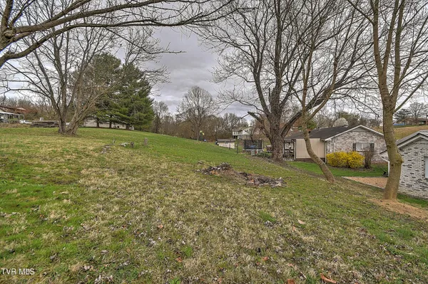 $269,500 | 3309 Rustic Hills Drive, Kingsport, TN 37660