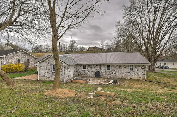 $269,500 | 3309 Rustic Hills Drive, Kingsport, TN 37660