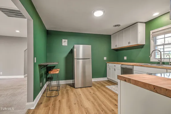 $269,500 | 3309 Rustic Hills Drive, Kingsport, TN 37660