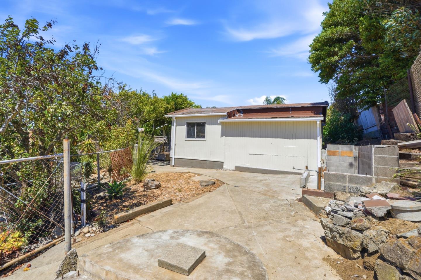 92 Welle Road Crockett, CA 94525 - Photo 41 of 50 Gallery Image 41