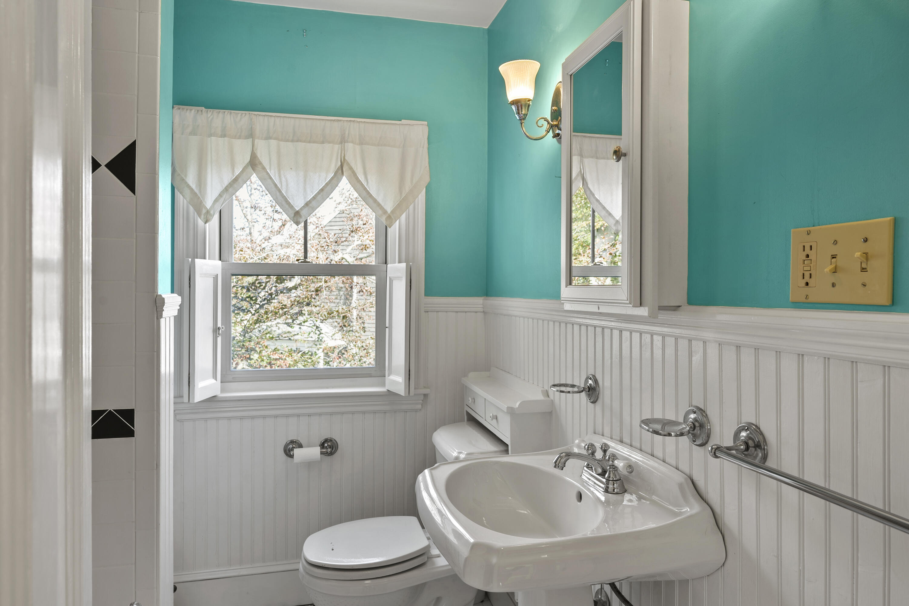 7 Mountain View Road Cape Elizabeth, ME 04107 - Photo 21 of 32 139_7 mountain view rd_Morneau Studios_P