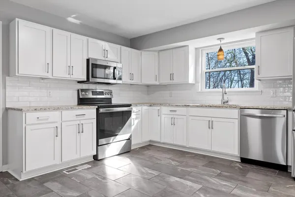 $2,800 | 4508 Cloverdale Loop, Hixson, TN 37343