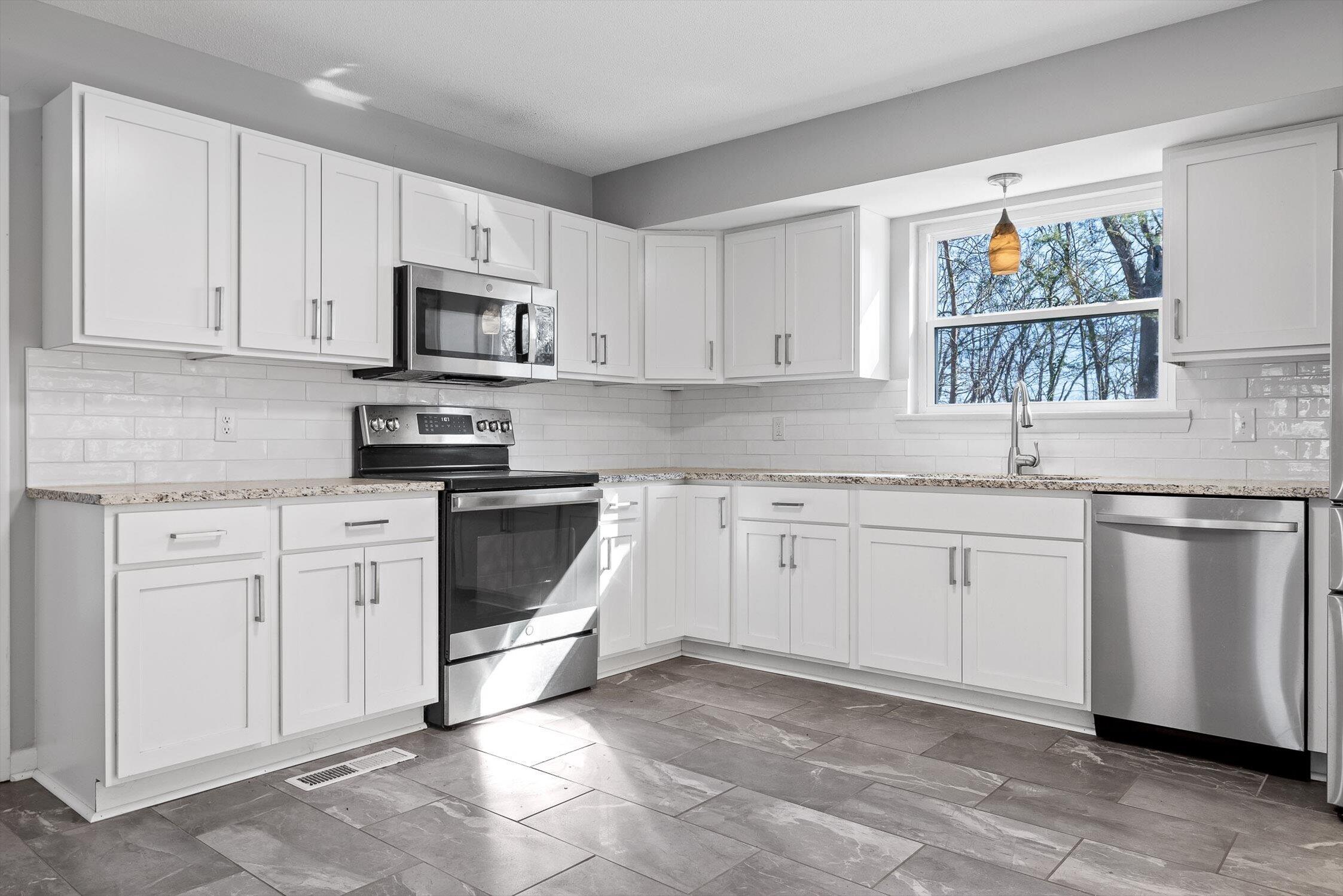 4508 Cloverdale Loop Hixson, TN 37343 - Photo 8 of 38 44-4508 Cloverdale Loop-16