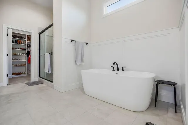 $889,950 | 25436 West 92nd Terrace, Lenexa, KS 66227