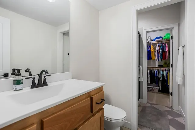 $889,950 | 25436 West 92nd Terrace, Lenexa, KS 66227