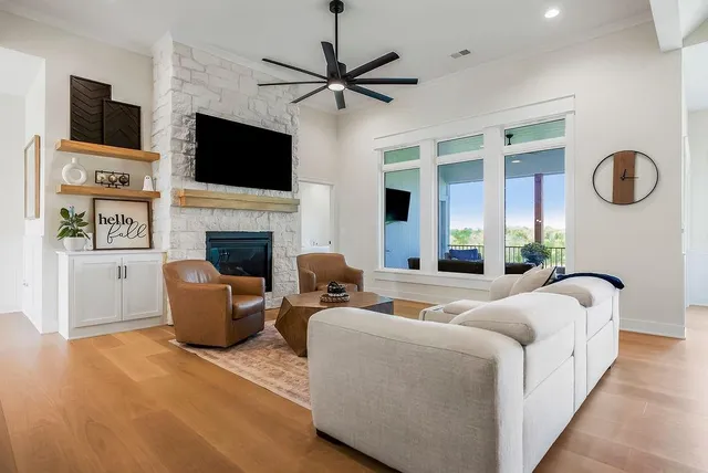 $889,950 | 25436 West 92nd Terrace, Lenexa, KS 66227