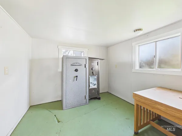 $189,000 | 7680 Sweet Ola Highway, Sweet, ID 83670