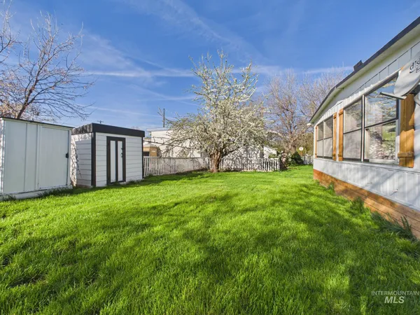 $189,000 | 7680 Sweet Ola Highway, Sweet, ID 83670