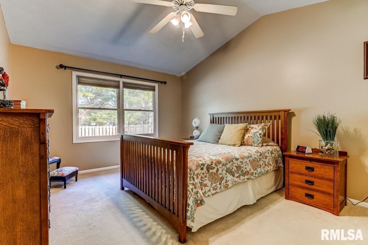 3325 Blueberry Lane Springfield, IL 62711 - Photo 23 of 36 Gallery Image 23