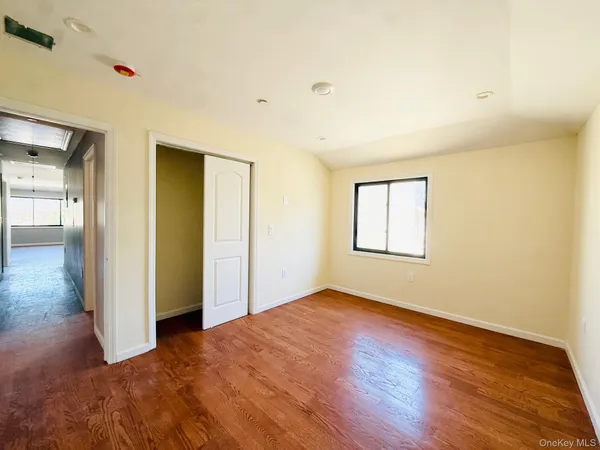 $3,250 | 139-18 Lakewood Avenue, Unit 2F | Jamaica