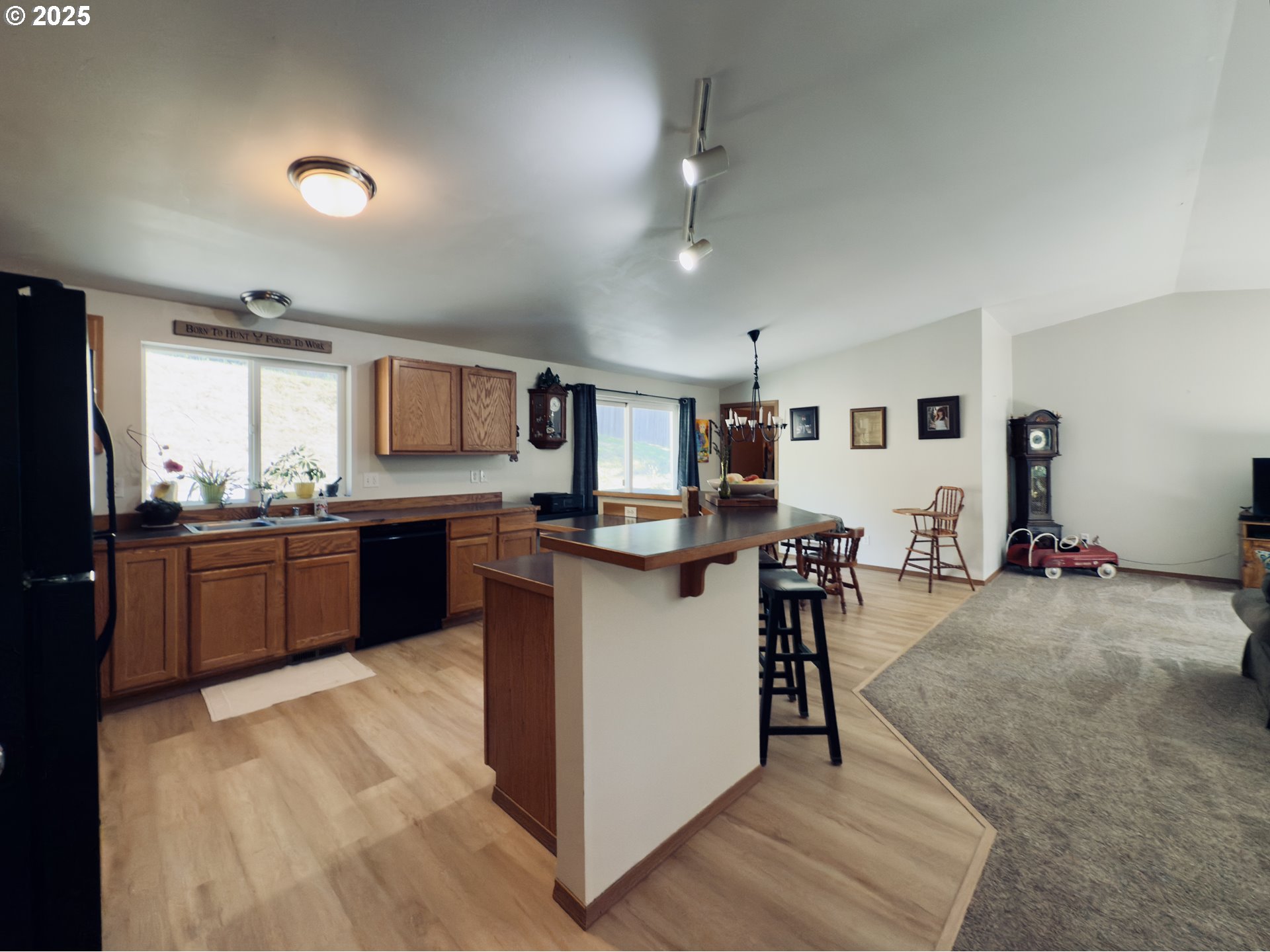 2037 Delameter Road Castle Rock, WA 98611 - Photo 3 of 23