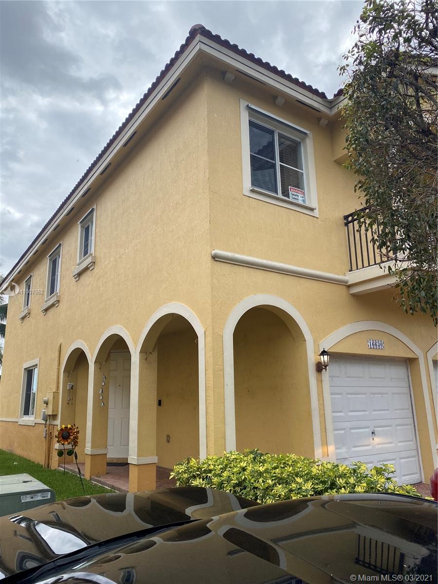 16630 Southwest 70th Street Miami, FL 33193 - Photo 2 of 4