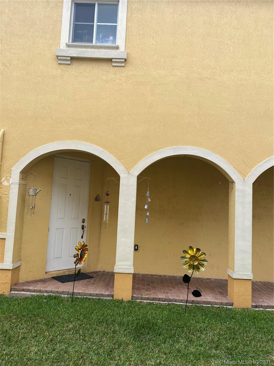 16630 Southwest 70th Street Miami, FL 33193 - Photo 4 of 4