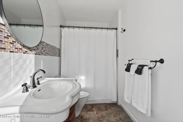 $2,150,000 | 11 Snyder Road, Saugerties, NY 12477