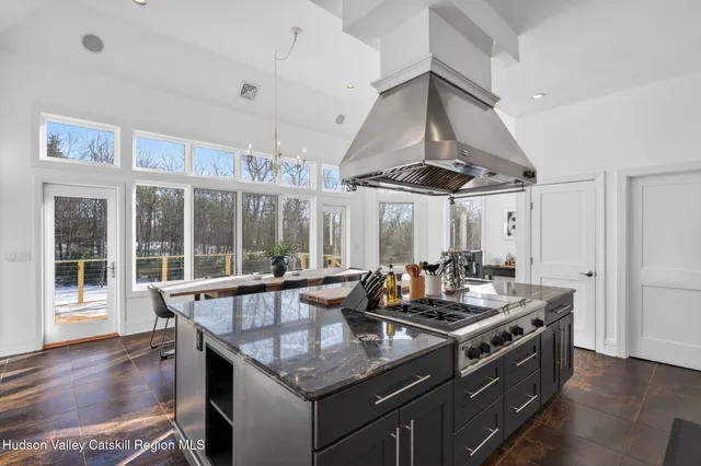 $2,150,000 | 11 Snyder Road, Saugerties, NY 12477