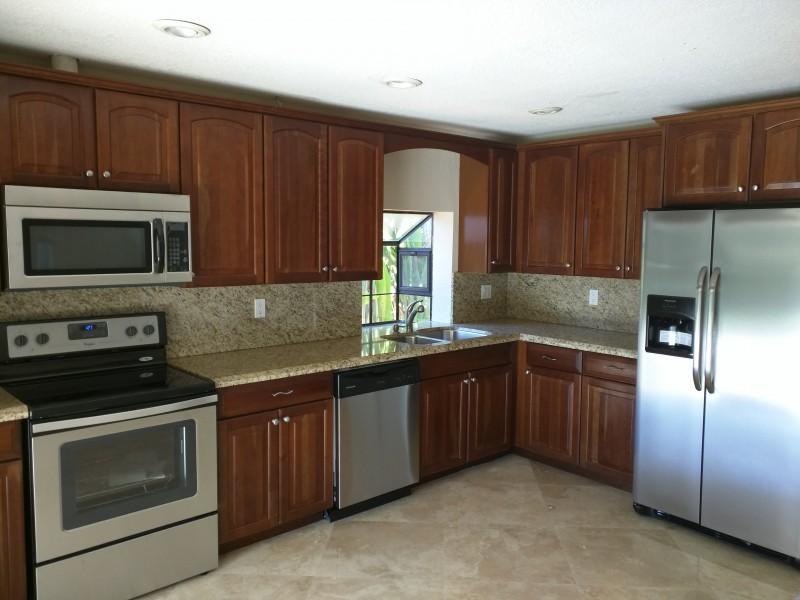 10191 Camelback Lane Boca Raton, FL 33498 - Photo 4 of 6 04