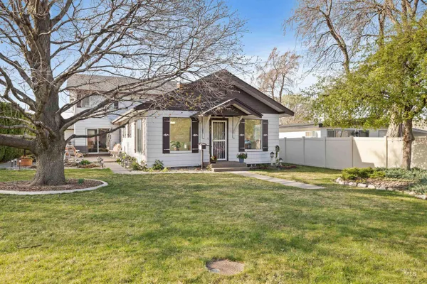 $389,900 | 421 E Avenue East, Jerome, ID 83338