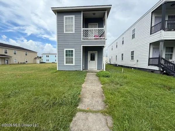 $975 | 12147 Prudie Circle, Unit B, Gulfport, MS 39503