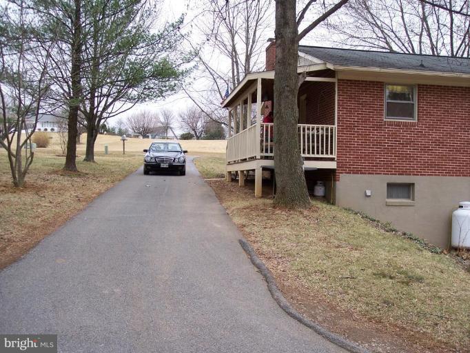736 Lucabaugh Mill Road Westminster, MD 21157 - Photo 18 of 22 DRIVEWAY