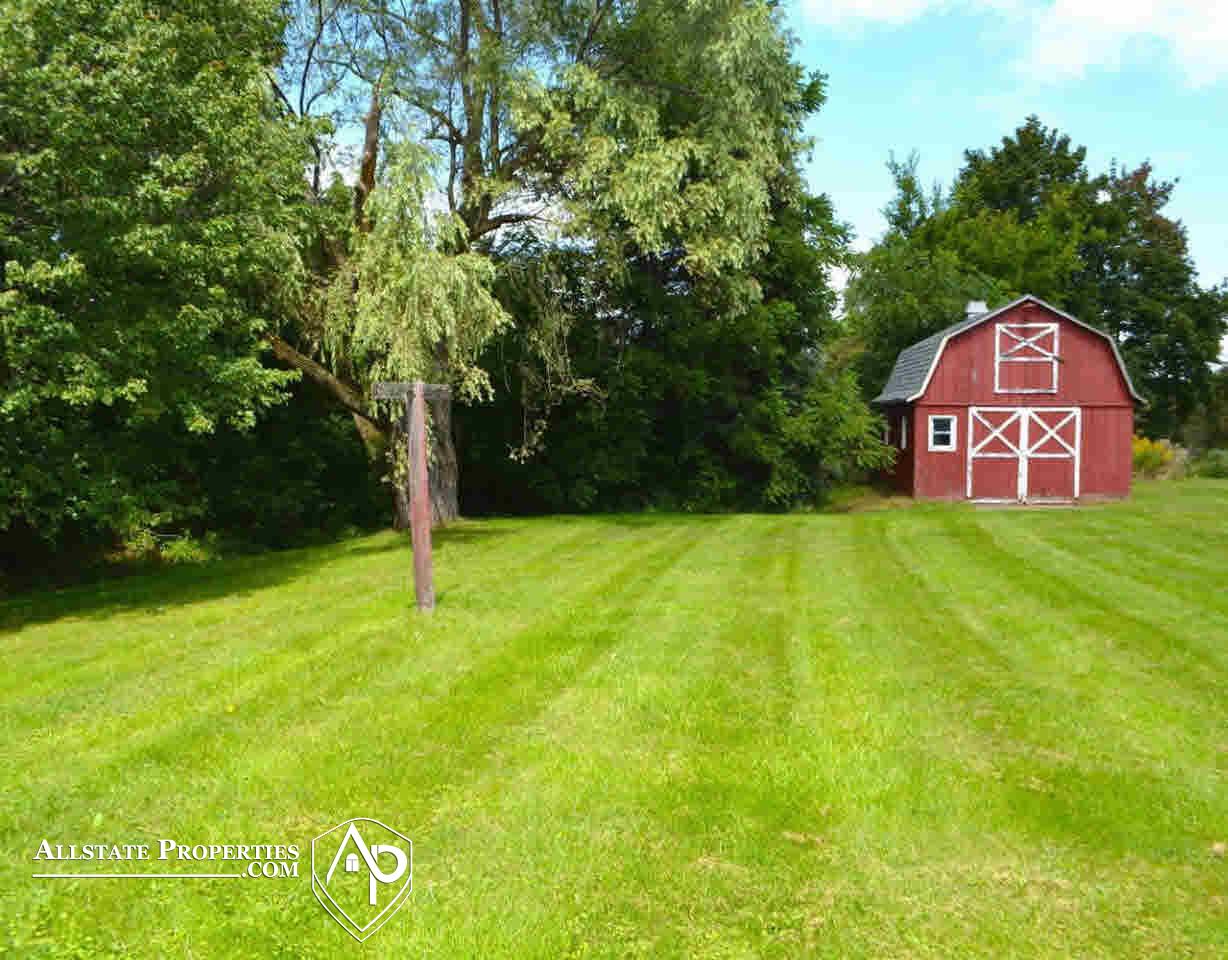 12057 Davison Road Davison, MI 48423 - Photo 5 of 11 21363509-4.JPG