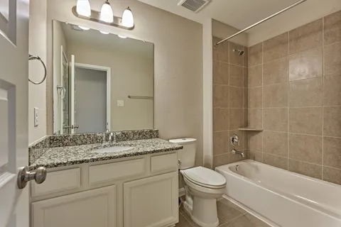 $675,000 | 4043 Steep Woods Drive, Spring, TX 77386