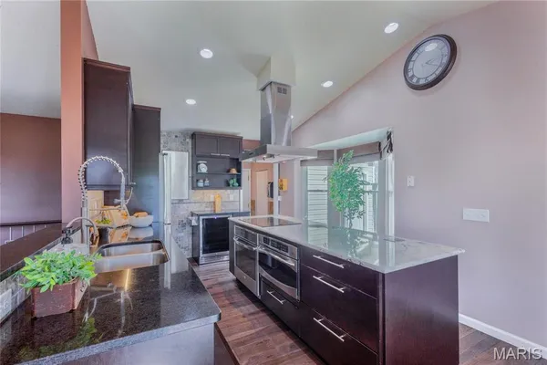 $419,900 | 2701 Providence Ridge Drive, Wentzville, MO 63385