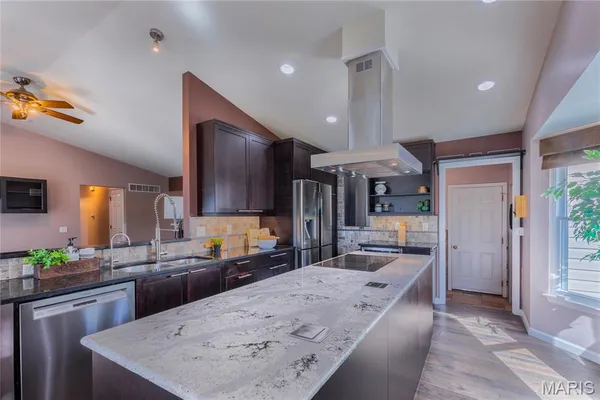 $419,900 | 2701 Providence Ridge Drive, Wentzville, MO 63385
