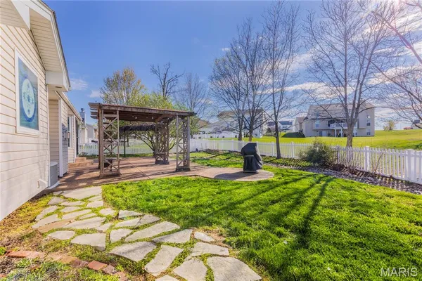 $419,900 | 2701 Providence Ridge Drive, Wentzville, MO 63385