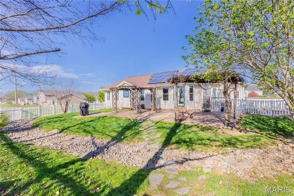 $419,900 | 2701 Providence Ridge Drive, Wentzville, MO 63385
