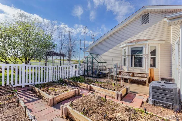 $419,900 | 2701 Providence Ridge Drive, Wentzville, MO 63385