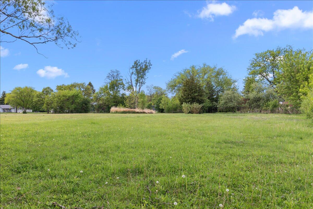 3223 West Cold Spring Road Greenfield, WI 53221 - Photo 35 of 35 38-Cold Spring-38