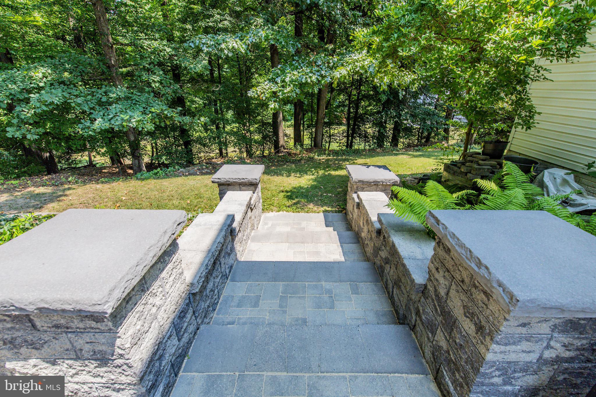 632 Cleveland Road Linthicum Heights, MD 21090 - Photo 8 of 56