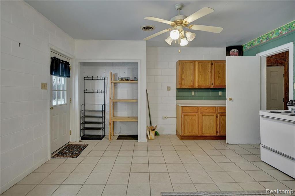 8858 Willits Road Mayville, MI 48744 - Photo 3 of 21 Gallery Image 3