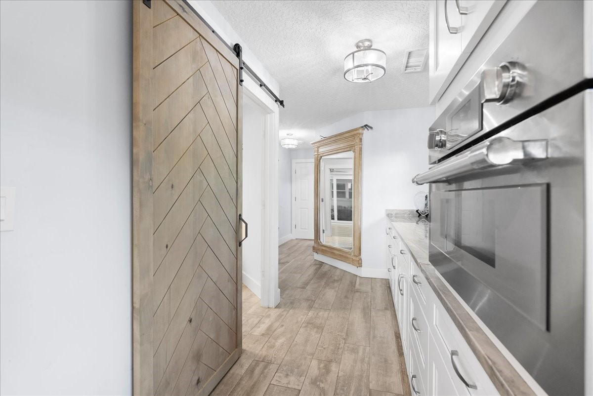 85316 Avant Road Yulee, FL 32097 - Photo 20 of 62 Built in Microwave Entry to Pantry