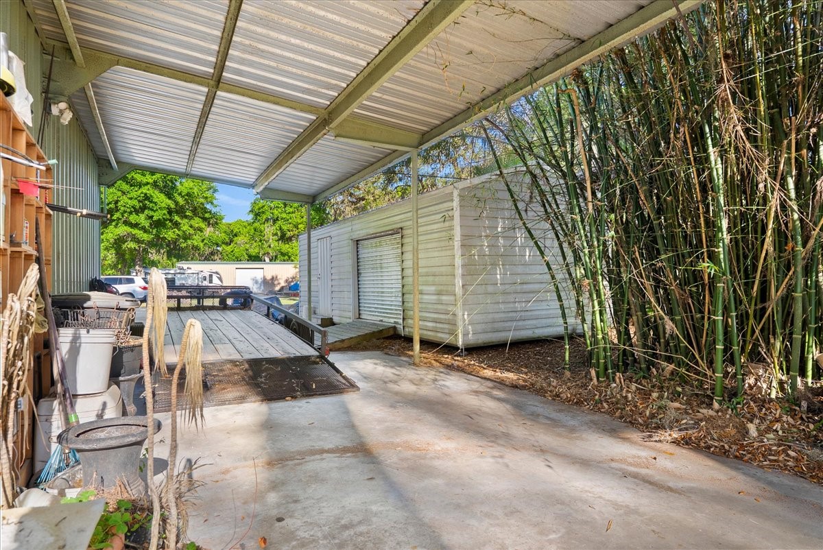 85316 Avant Road Yulee, FL 32097 - Photo 52 of 62 Carport Side of Workshop