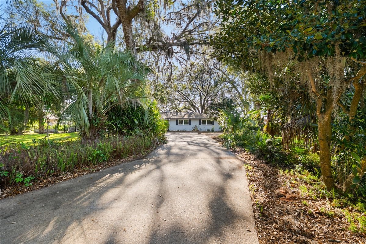 85316 Avant Road Yulee, FL 32097 - Photo 6 of 62 Main Entrance