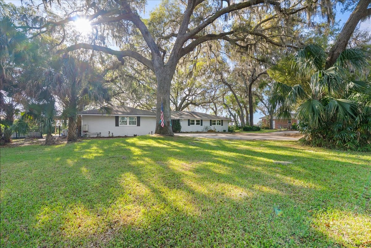 85316 Avant Road Yulee, FL 32097 - Photo 8 of 62 North Lawn