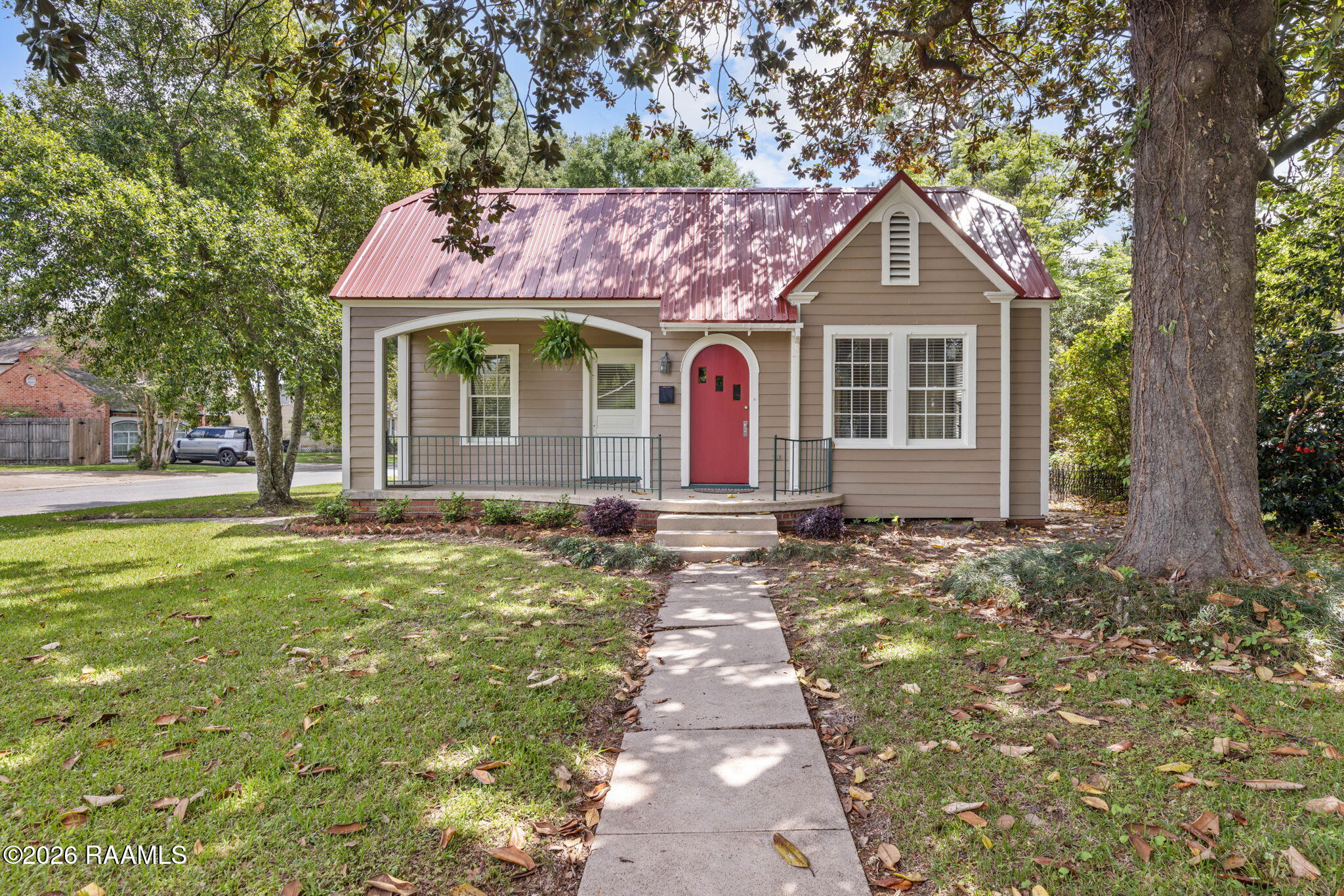 403 Harding Street Lafayette, LA 70503 - Photo 1 of 25 1-web-or-mls-403 Harding St-1