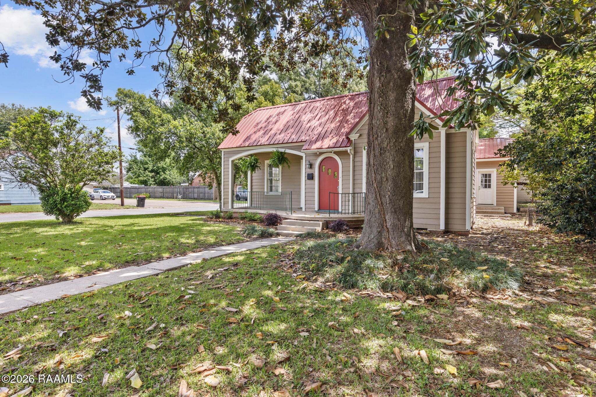 403 Harding Street Lafayette, LA 70503 - Photo 2 of 25 2-web-or-mls-403 Harding St-2