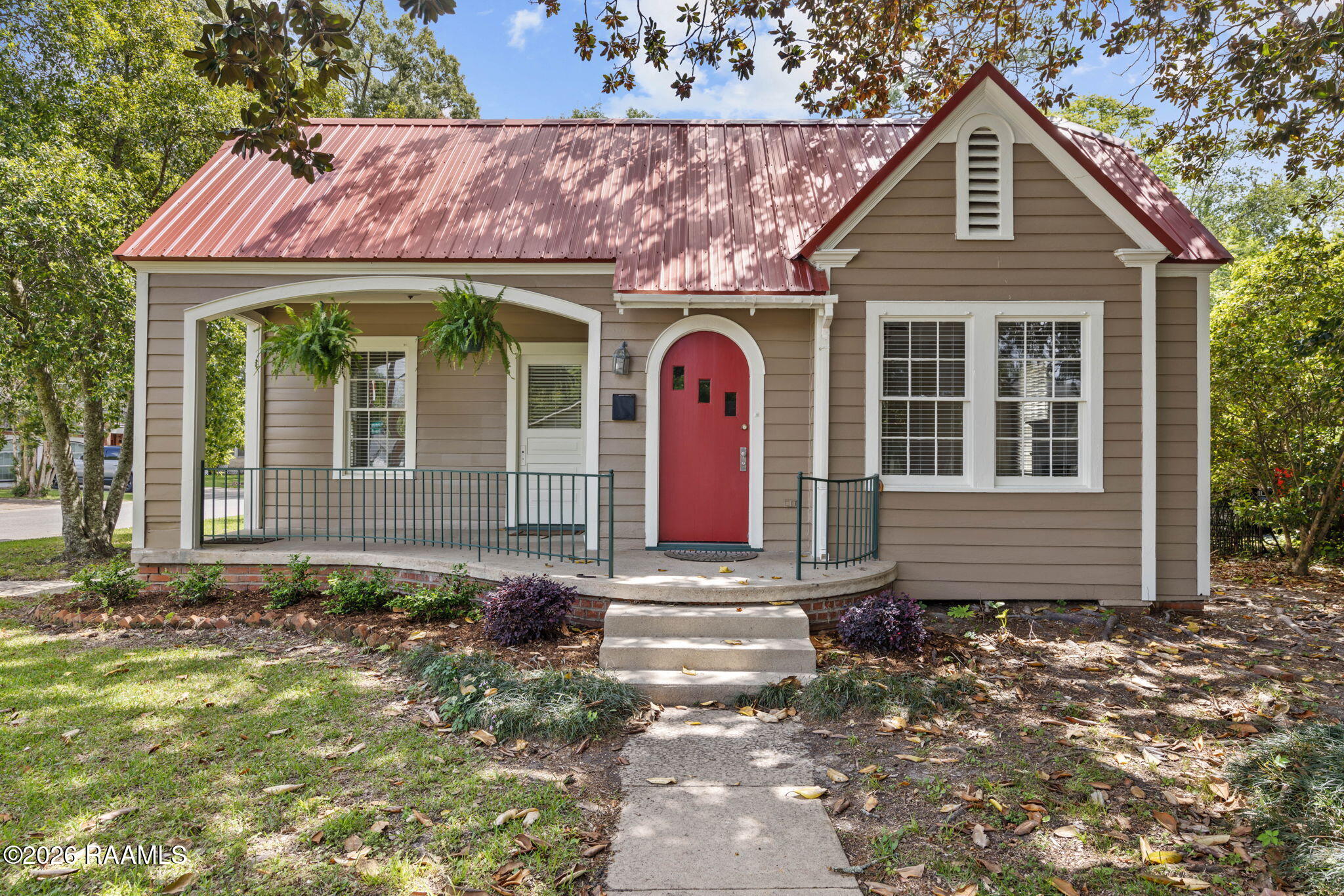 403 Harding Street Lafayette, LA 70503 - Photo 4 of 25 4-web-or-mls-403 Harding St-4