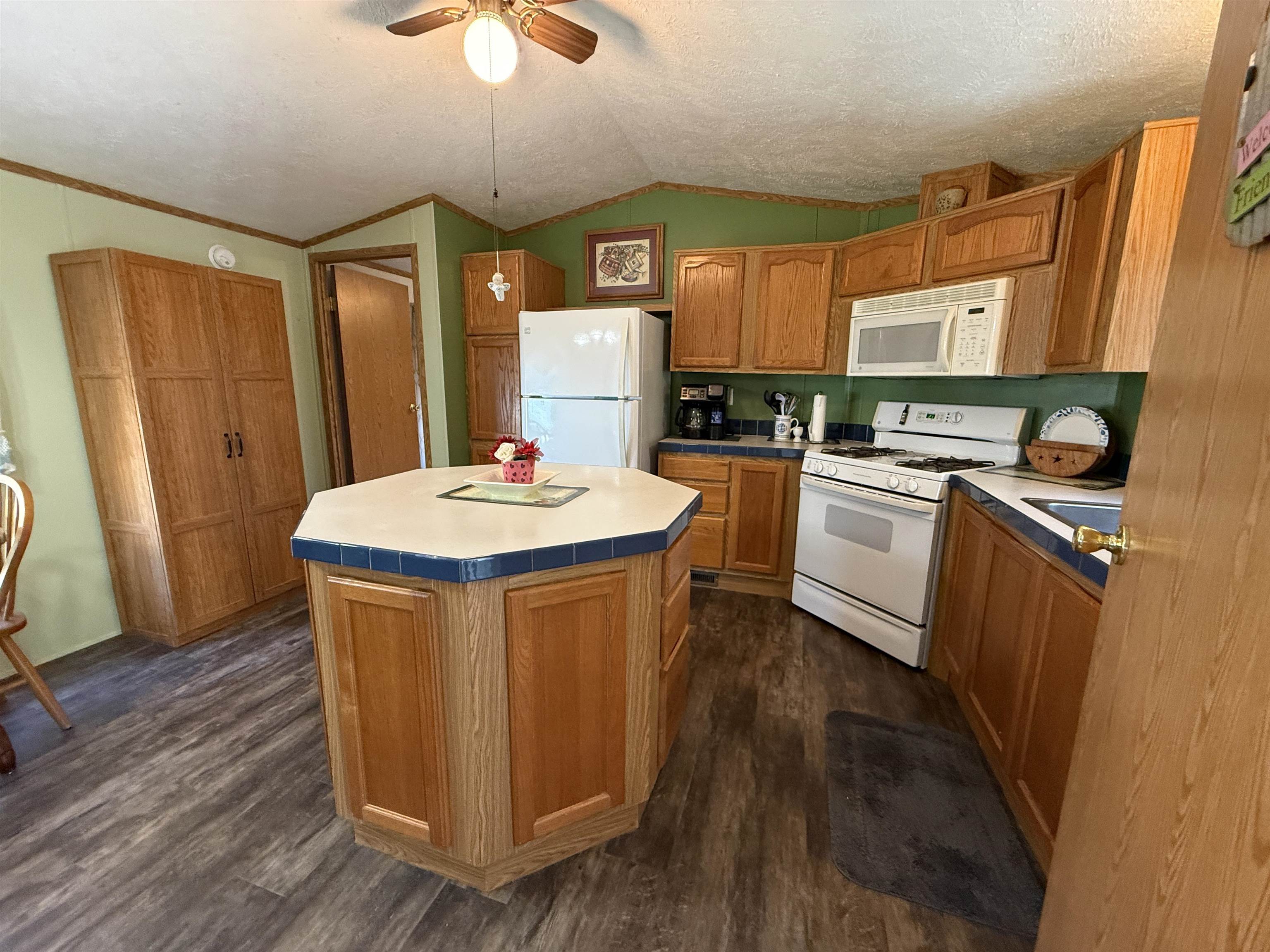 1870 County Rd F Friendship, WI 53934 - Photo 7 of 35