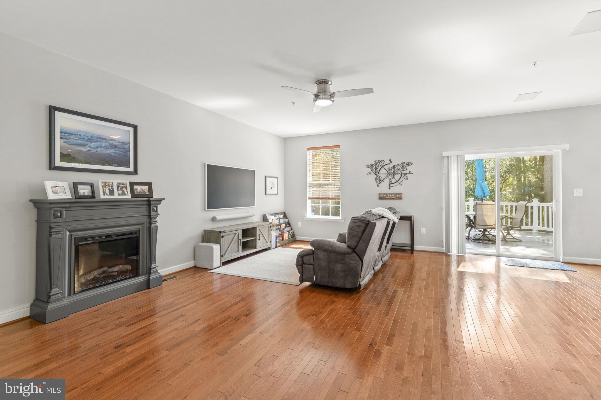 933 Marzoff Road Deale, MD 20751 - Photo 5 of 42 Gallery Image 5