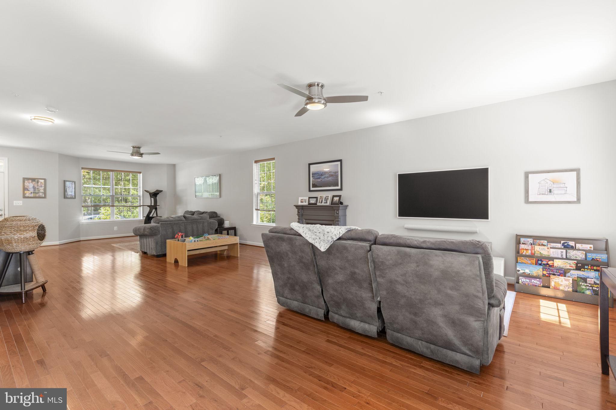 933 Marzoff Road Deale, MD 20751 - Photo 6 of 42 Gallery Image 6
